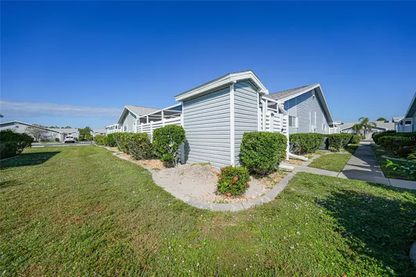Punta Gorda, FL 33980,3300 LOVELAND BLVD #1504
