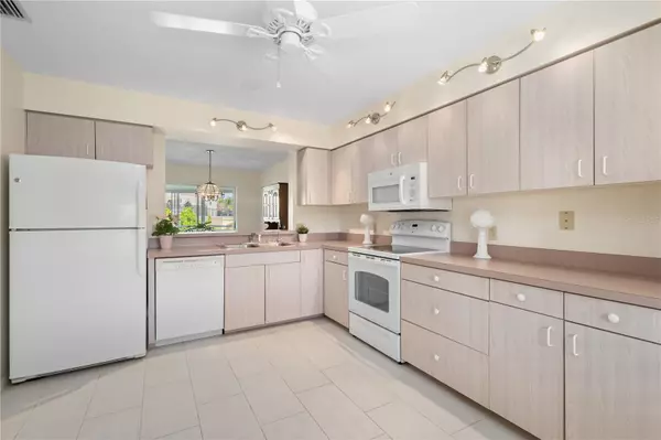 Bradenton, FL 34210,6101 34TH ST W #33G