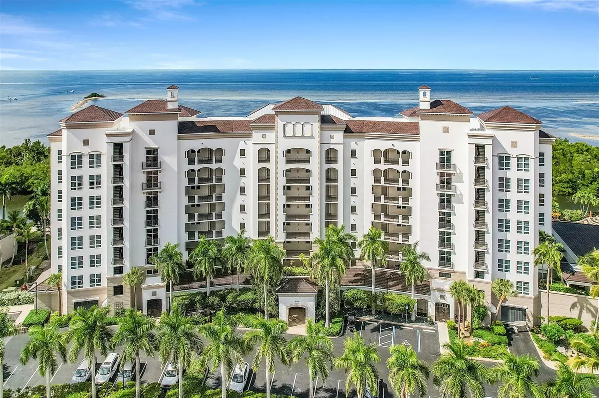 Punta Gorda, FL 33955,3329 SUNSET KEY CIR #203