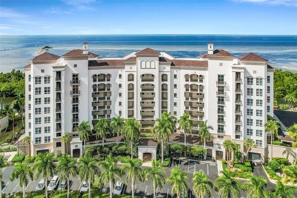 3329 SUNSET KEY CIR #203, Punta Gorda, FL 33955