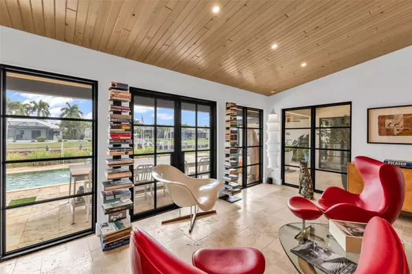 Punta Gorda, FL 33950,810 NAPOLI LN