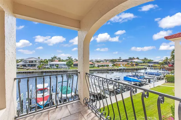 Punta Gorda, FL 33950,1 COLONY POINT DR #3C