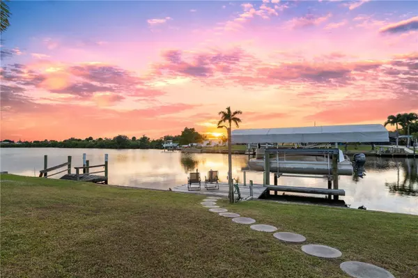 Port Charlotte, FL 33952,407 DUNN DR