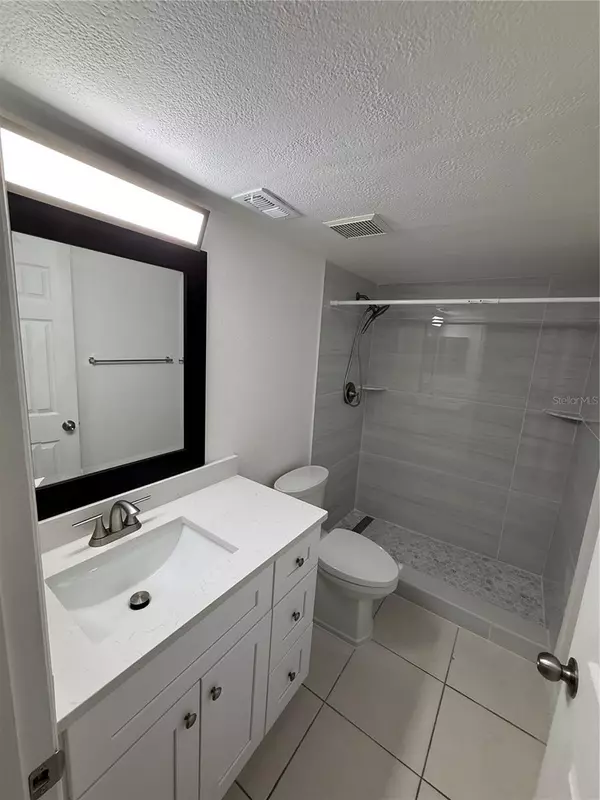 Punta Gorda, FL 33983,25050 SANDHILL BLVD #A1