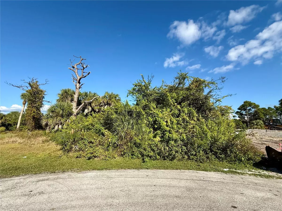 Rotonda West, FL 33947,3470 ETHLYN LN