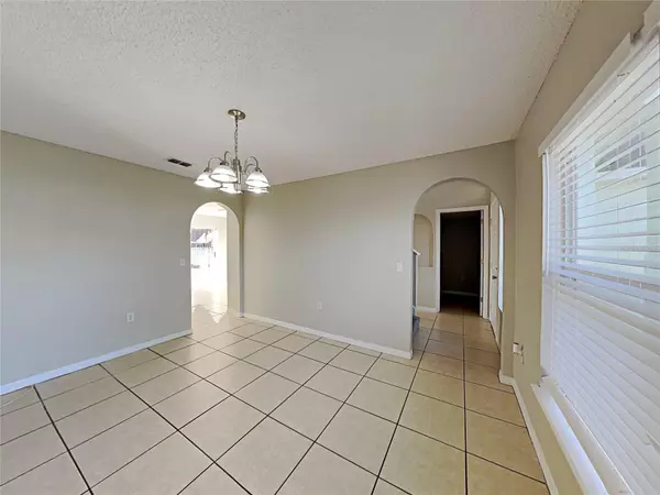 Kissimmee, FL 34758,364 CHELMSFORD CT