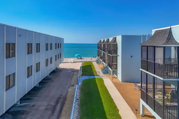 Englewood, FL 34223,2810 N BEACH RD #D205