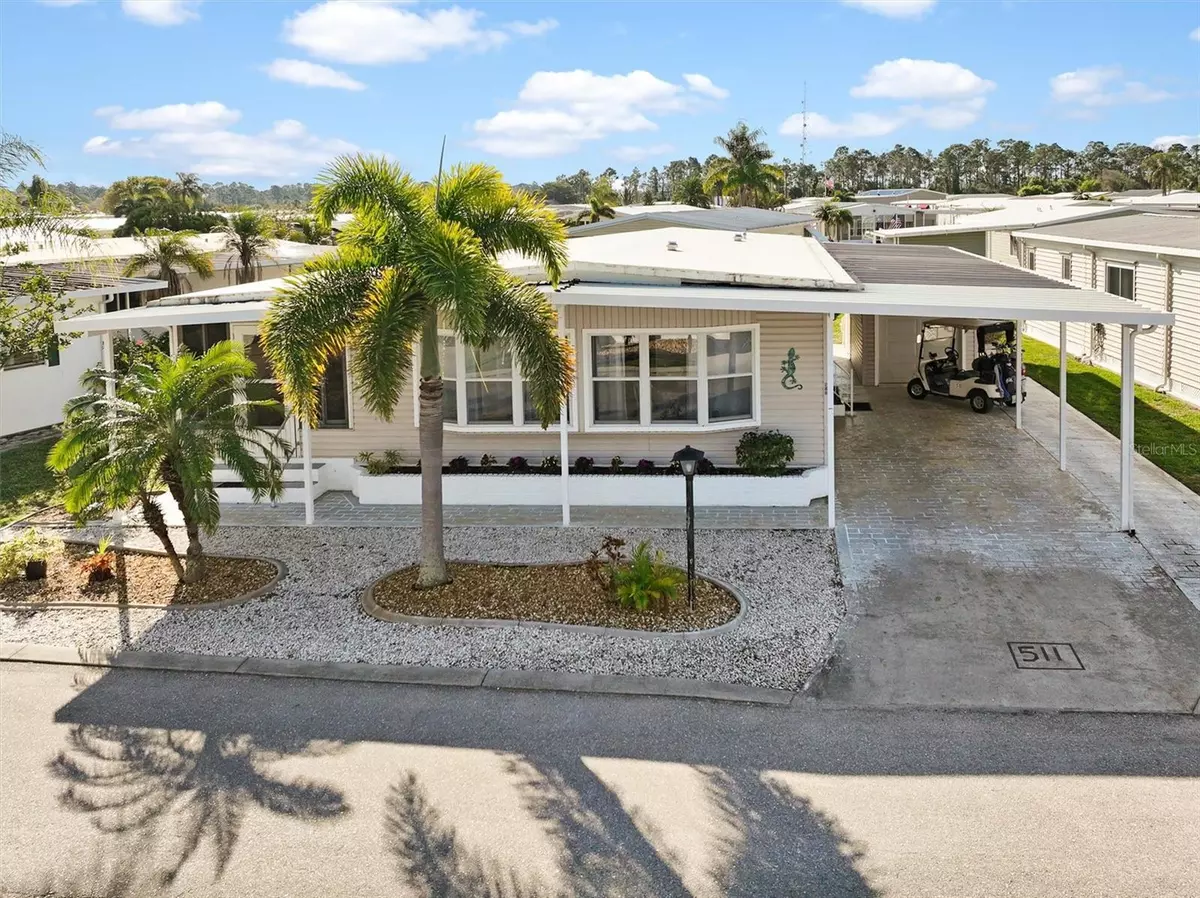 North Fort Myers, FL 33903,511 CRAMPTON LN