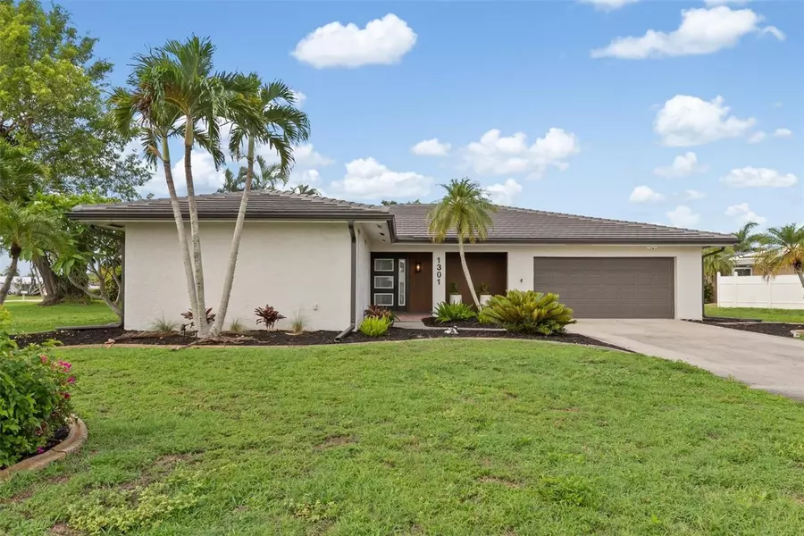 1301 APPIAN DR, Punta Gorda, FL 33950
