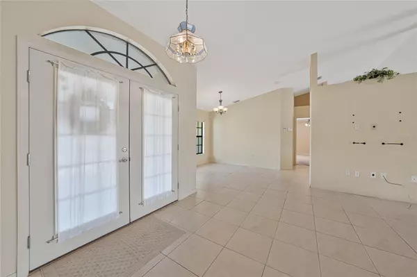 Port Charlotte, FL 33953,75 HOFFER ST