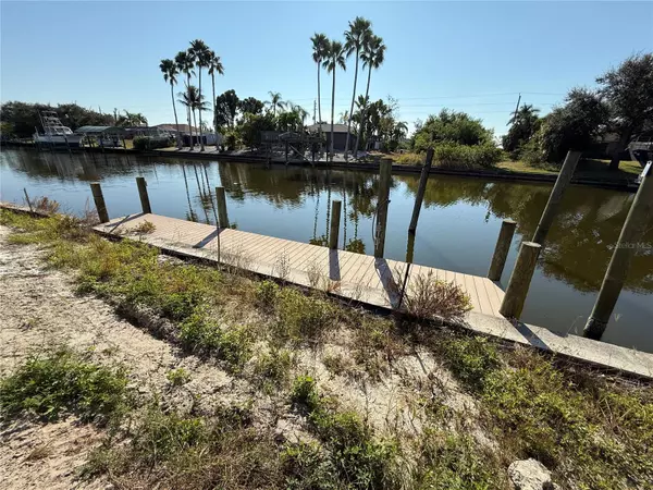 Port Charlotte, FL 33981,15212 AQUARIUS CIR