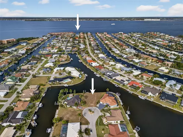 Punta Gorda, FL 33950,100 BAYSHORE CT