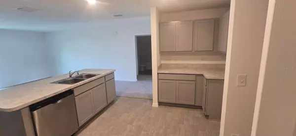 Poinciana, FL 34759,409 OAKLAND LN