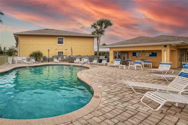 Punta Gorda, FL 33983,1255 SAXONY CIR #4106