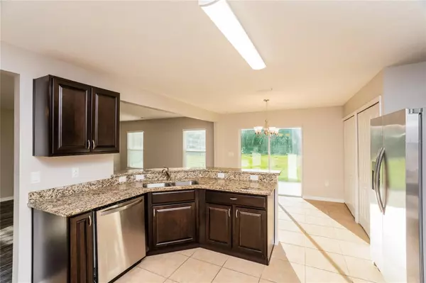 Dade City, FL 33525,13307 WATERFORD CASTLE DR