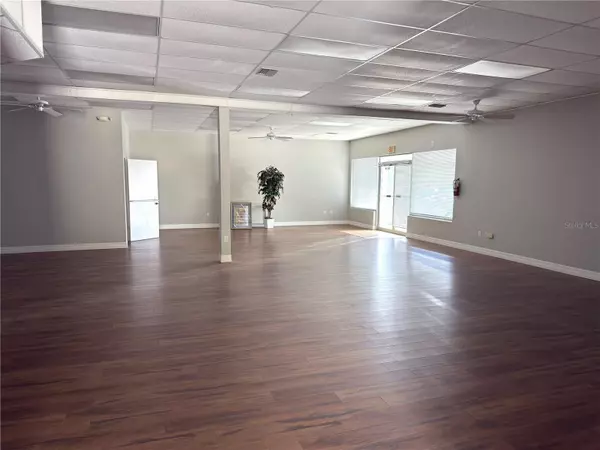 Port Charlotte, FL 33952,3762 TAMIAMI TRL #H