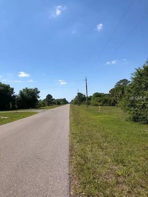 Rotonda West, FL 33947,220 BAYTREE DR