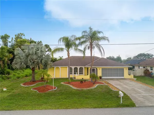 111 MARINER LN, Rotonda West, FL 33947