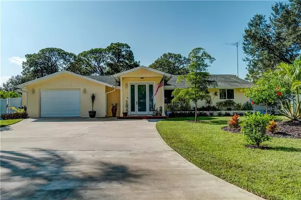 1725 PADRE LN, Englewood, FL 34223