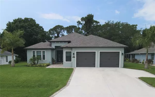 Rotonda West, FL 33947,688 ROTONDA CIR