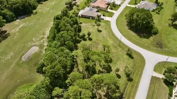 27 & 29 TEE VIEW RD, Rotonda West, FL 33947