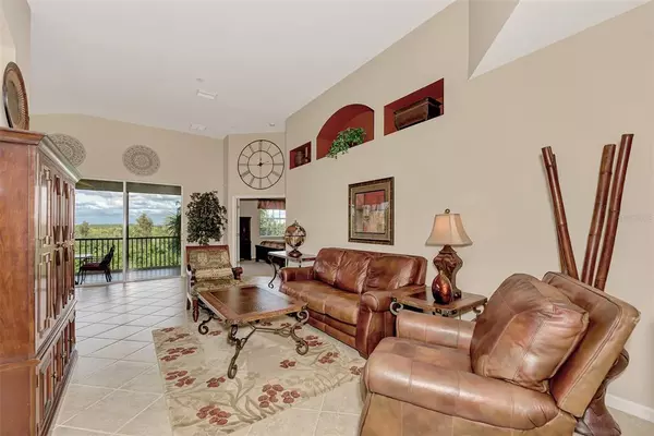 Port Charlotte, FL 33953,4697 CLUB DR #201