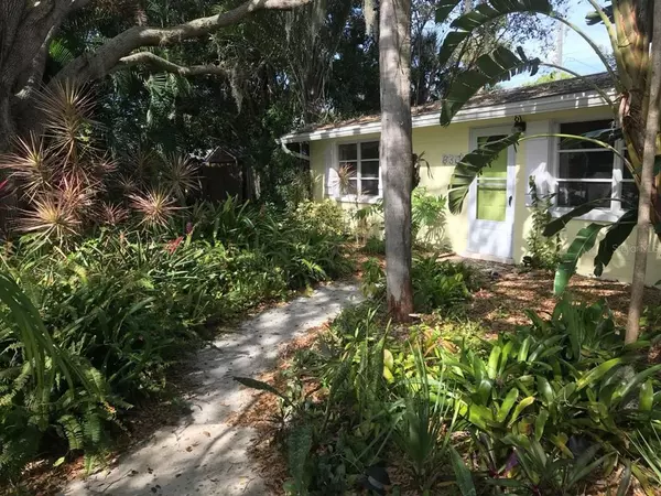 830 E 3RD ST, Englewood, FL 34223