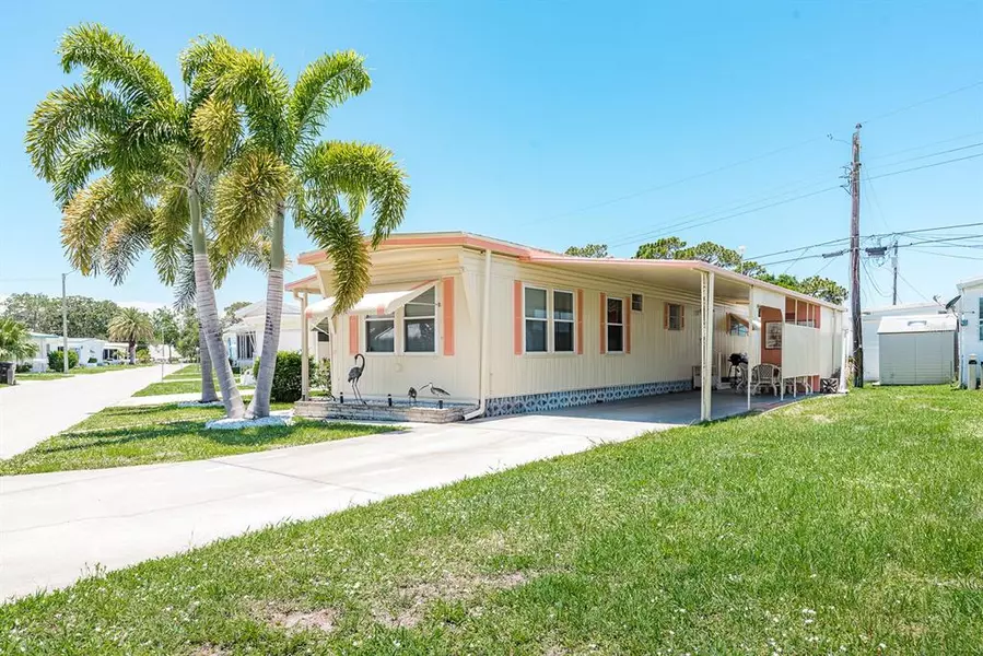 236 E OUTER DR, Venice, FL 34285