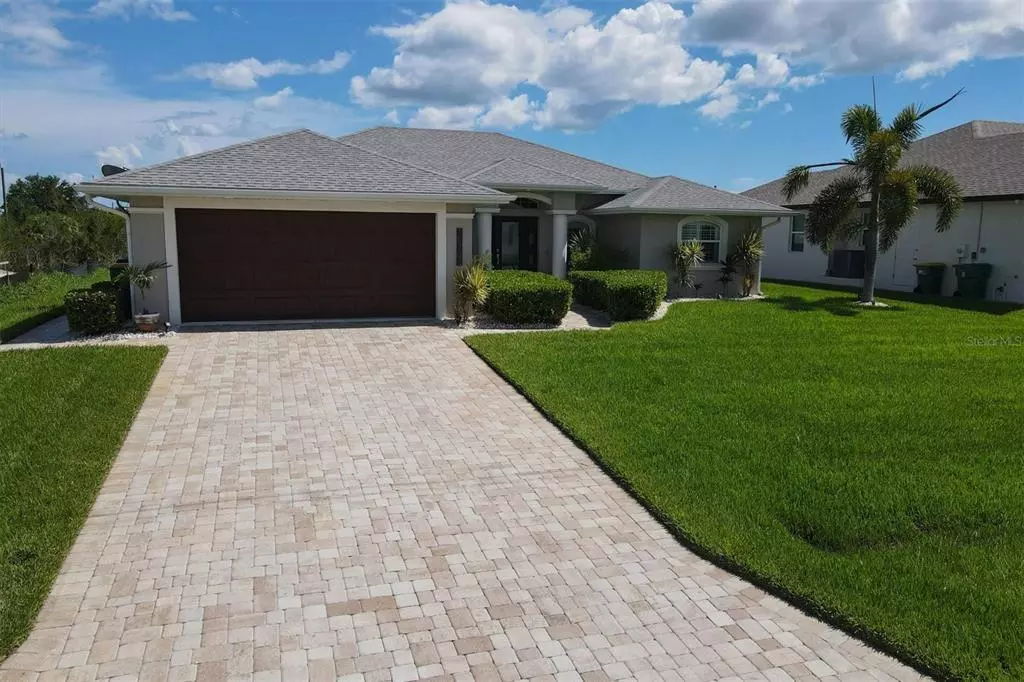 Port Charlotte, FL 33981,15738 APPLEWHITE CIR