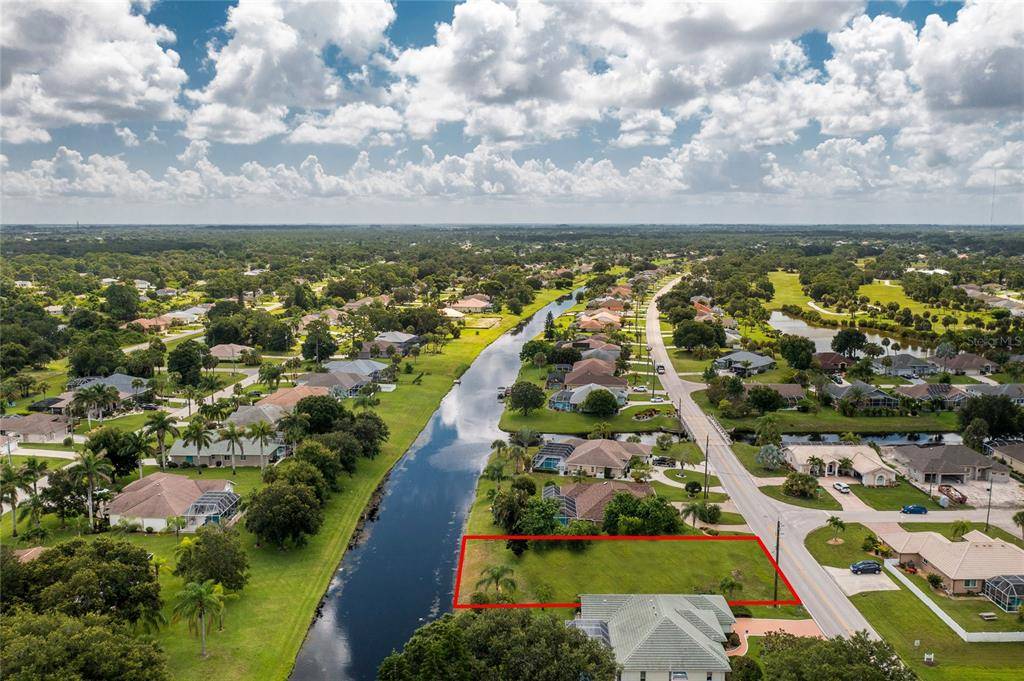 557 ROTONDA CIR, Rotonda West, FL 33947