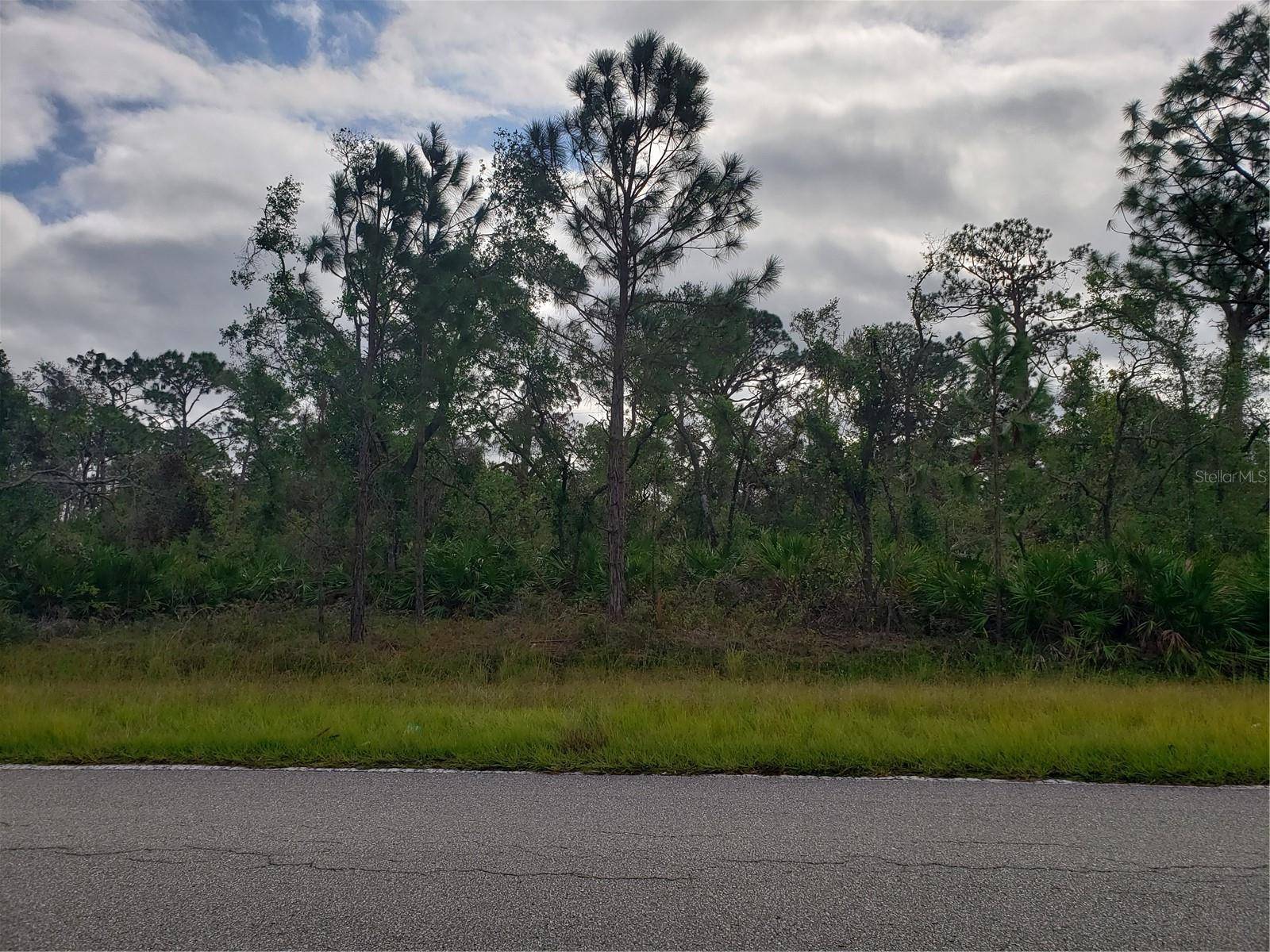 DE LEON LOTS 26 & 27, North Port, FL 34287
