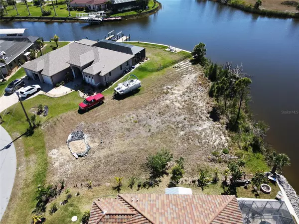 Port Charlotte, FL 33981,15644 AUTRY CIR