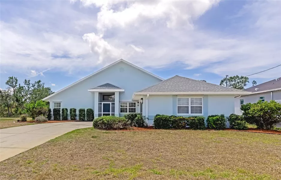 139 MARINER LN, Rotonda West, FL 33947