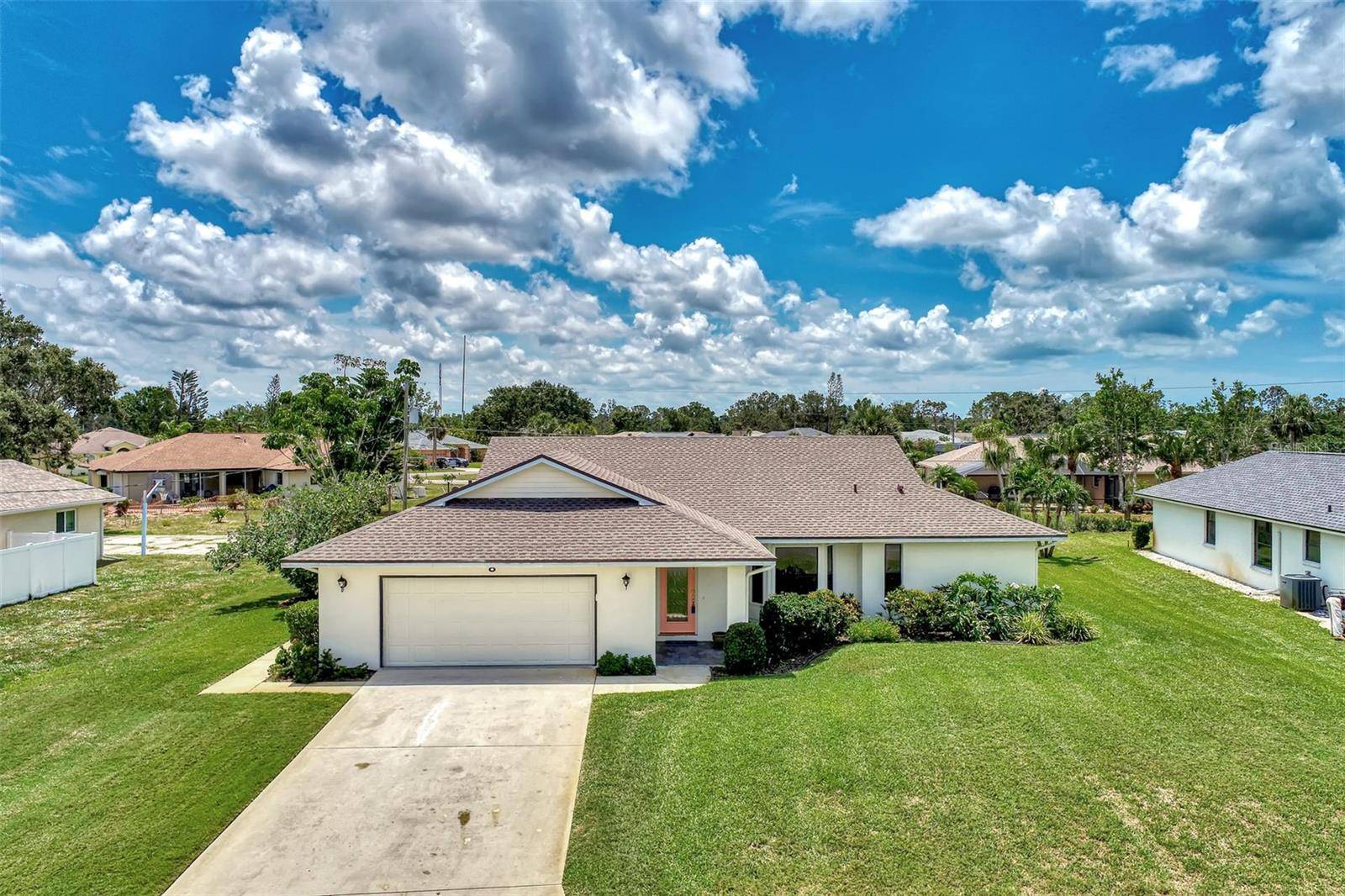 8 CHARLESTON CIR, Englewood, FL 34223