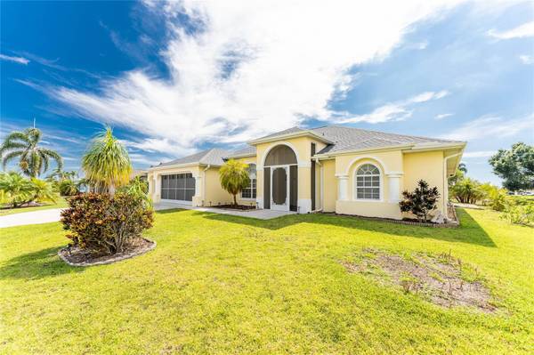 3 MEDALIST PL, Rotonda West, FL 33947