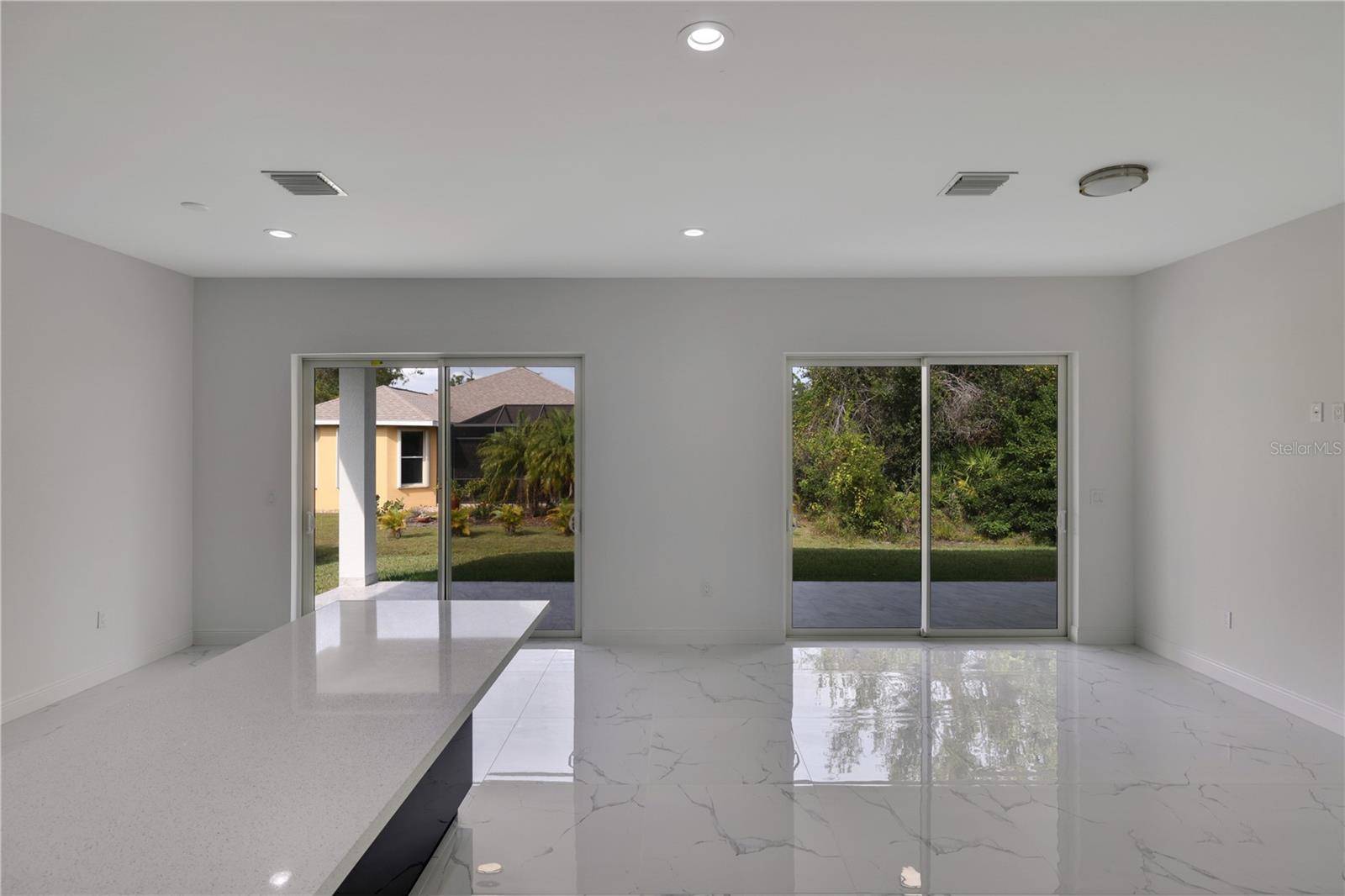 Rotonda West, FL 33947,118 GREEN PINE PARK