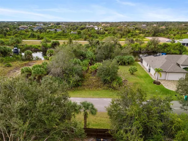 Port Charlotte, FL 33981,13902 BEGONIA CIR