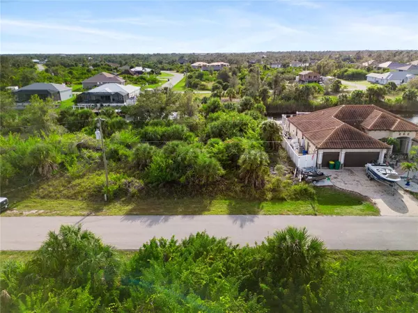Port Charlotte, FL 33981,13886 ALLAMANDA CIR