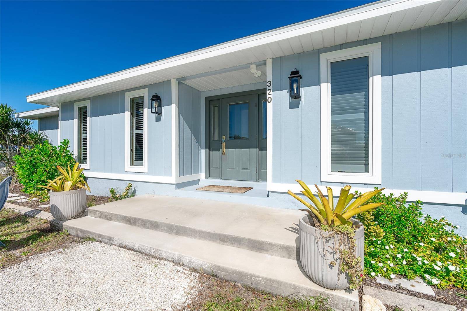 Placida, FL 33946,320 ANCHOR ROW