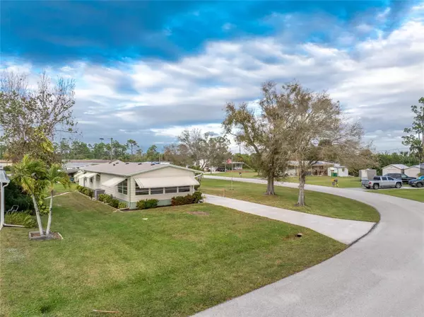 Punta Gorda, FL 33950,27941 LEATHERWOOD CIR