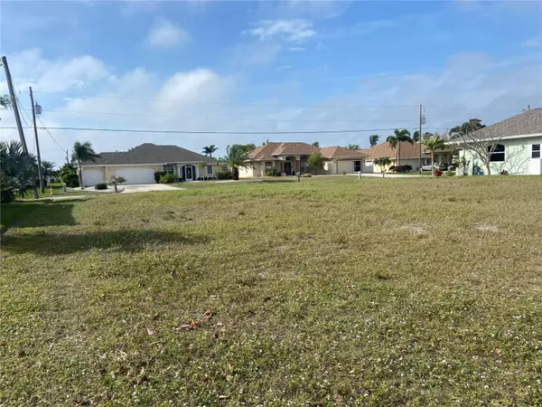 Rotonda West, FL 33947,78 BROADMOOR LN