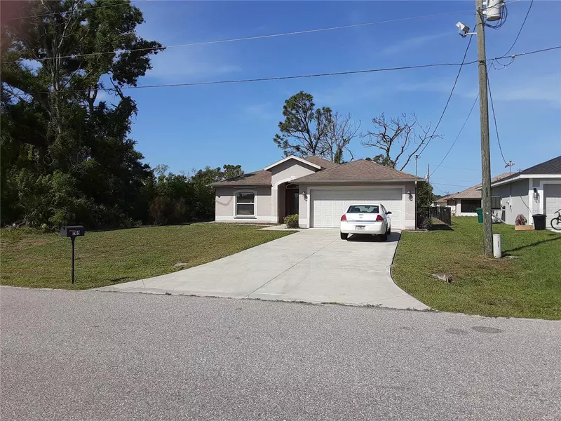 105 JENNIFER DR, Rotonda West, FL 33947