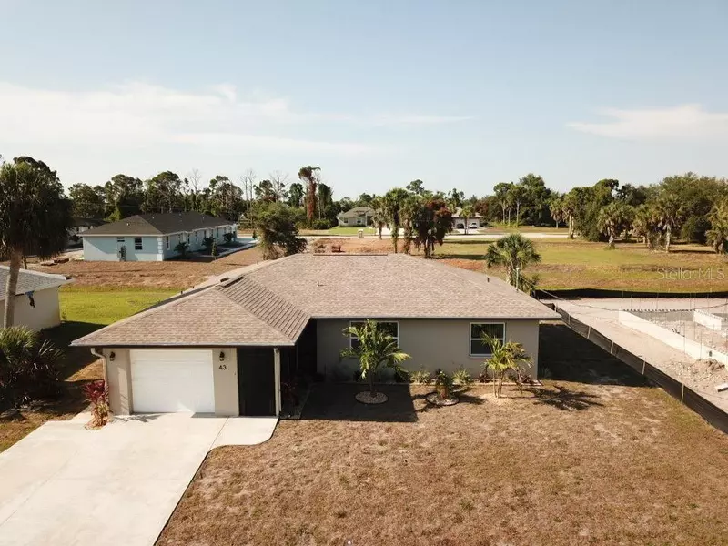 43 MARK TWAIN LN, Rotonda West, FL 33947