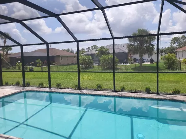 Rotonda West, FL 33947,261 BROADMOOR LN