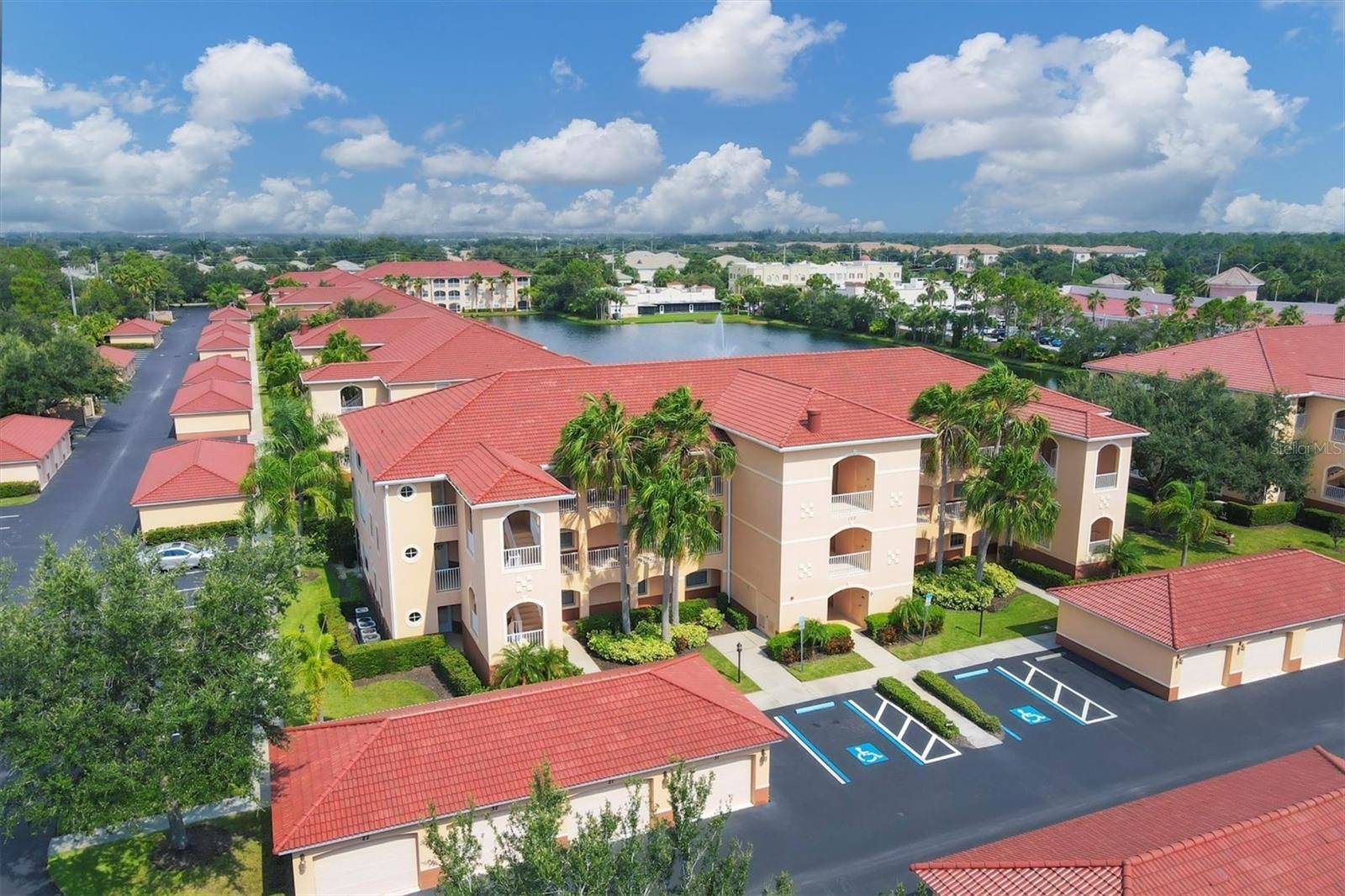 150 L PAVIA BLVD #14, Venice, FL 34292