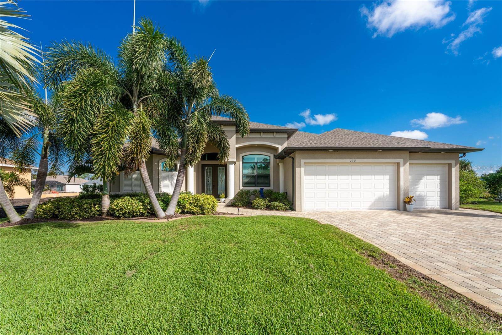 Rotonda West, FL 33947,230 LONG MEADOW LN