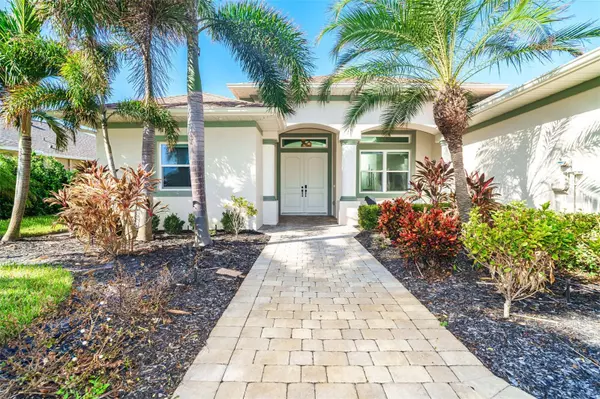 65 PAR VIEW TER, Rotonda West, FL 33947