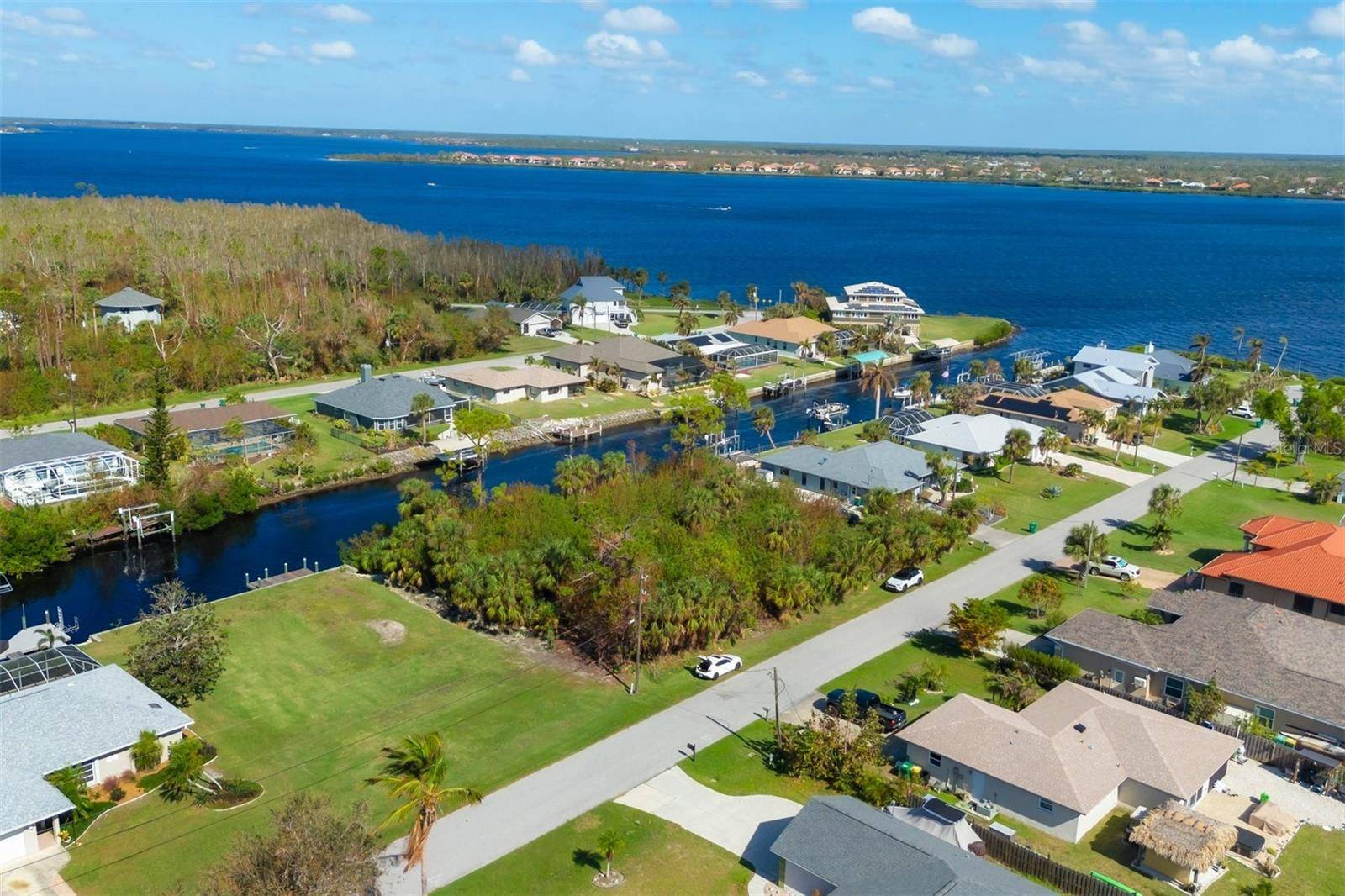 Port Charlotte, FL 33981,5097 ACKLEY TER