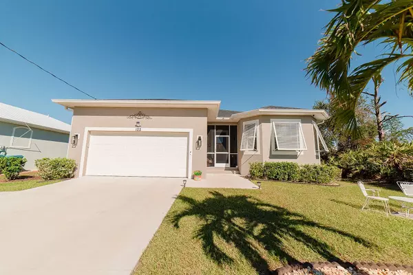 Rotonda West, FL 33947,122 GLADES DR