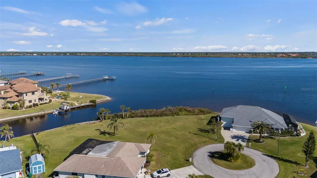 3528 FOX TER, Port Charlotte, FL 33981